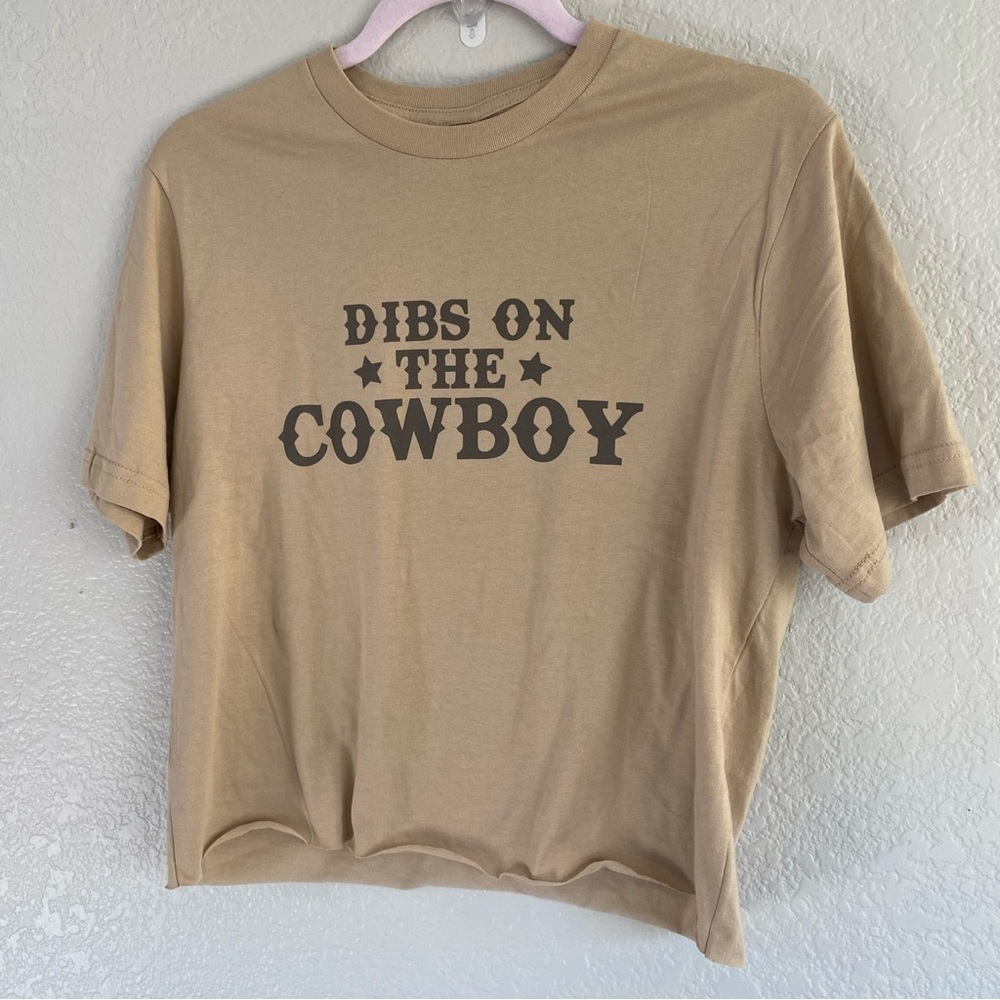 Dibs on the cowboy graphic tee - Picture 2 of 8